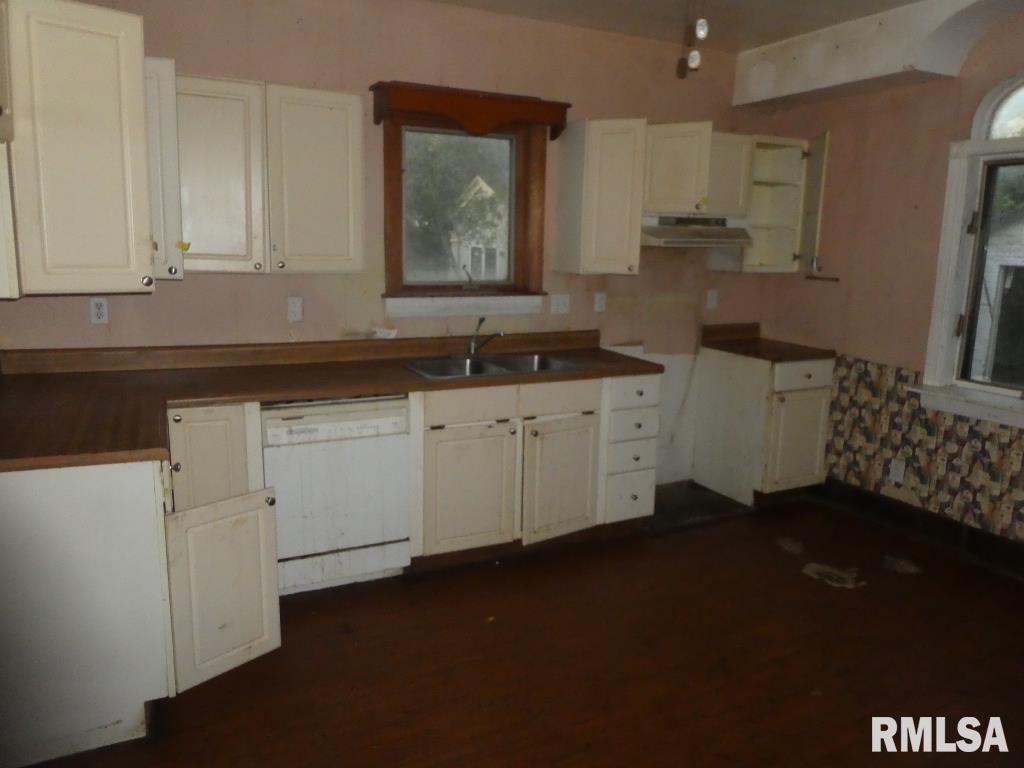 1436 Monument Avenue Springfield, IL 62702 - Photo 11 of 30