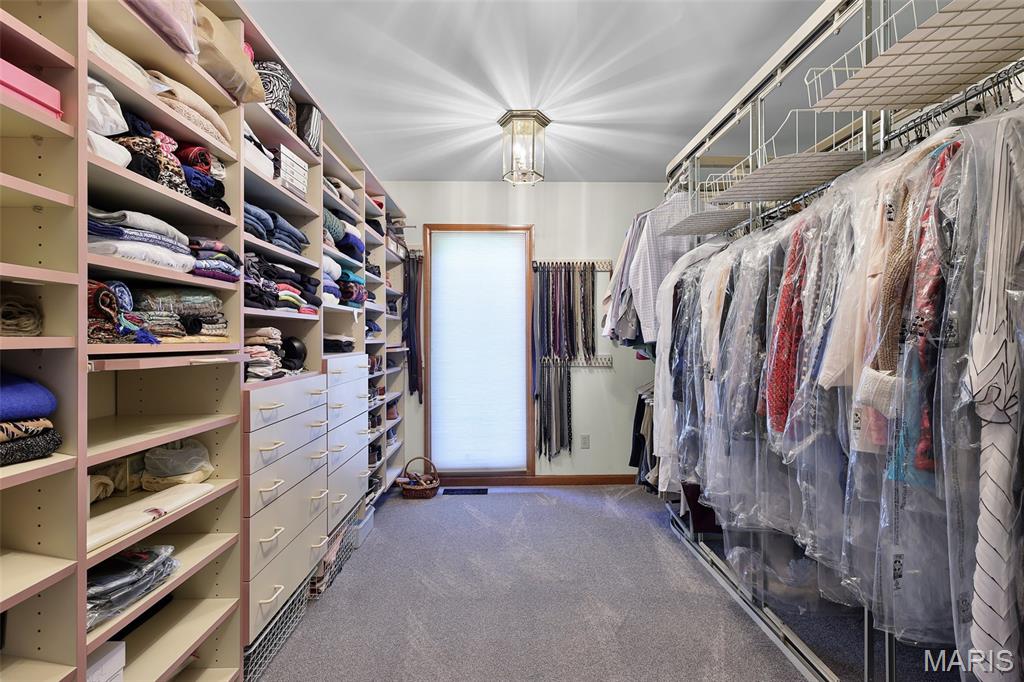 1897 Point Oak Road Des Peres, MO 63131 - Photo 22 of 47 Gallery Image 22