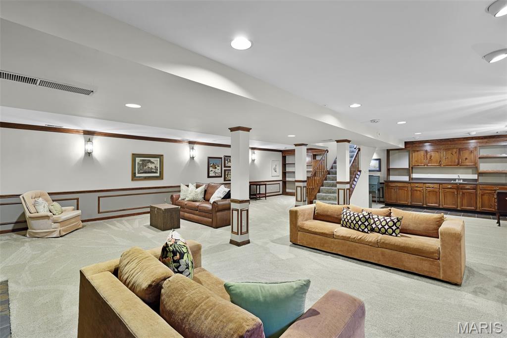 1897 Point Oak Road Des Peres, MO 63131 - Photo 32 of 47 Gallery Image 32