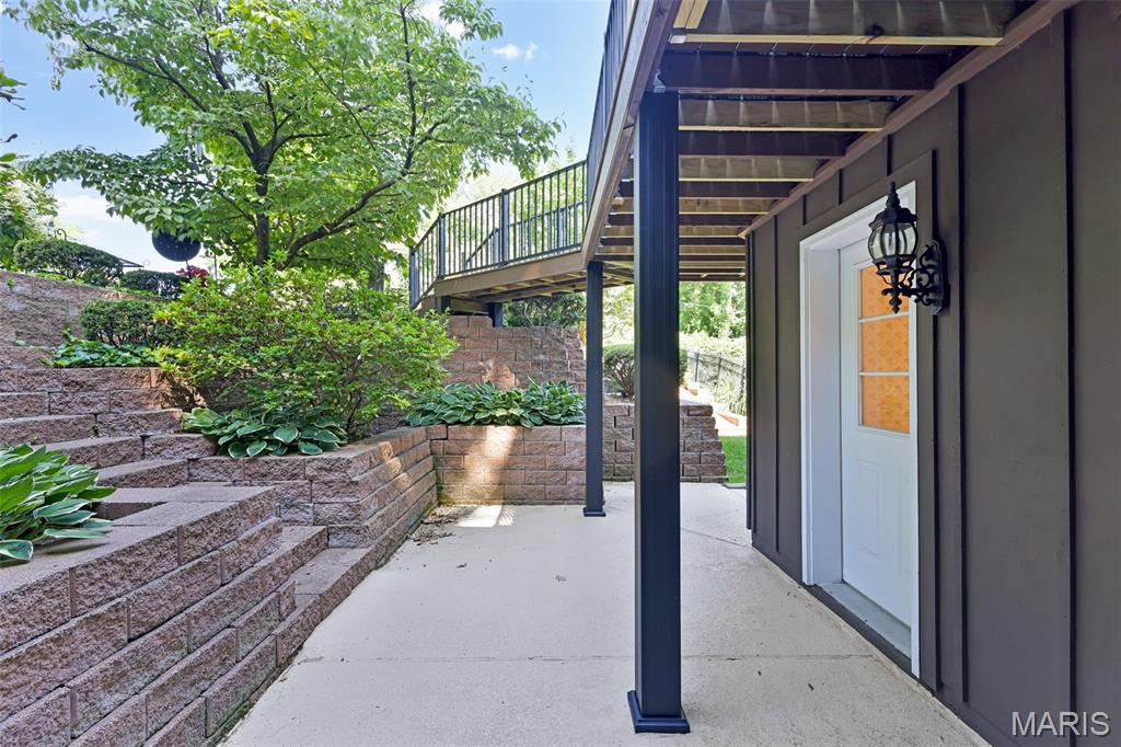 1897 Point Oak Road Des Peres, MO 63131 - Photo 40 of 47 Gallery Image 40