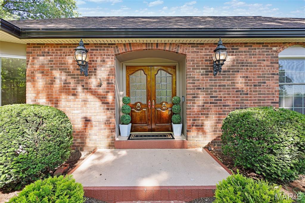 1897 Point Oak Road Des Peres, MO 63131 - Photo 10 of 47 Gallery Image 10