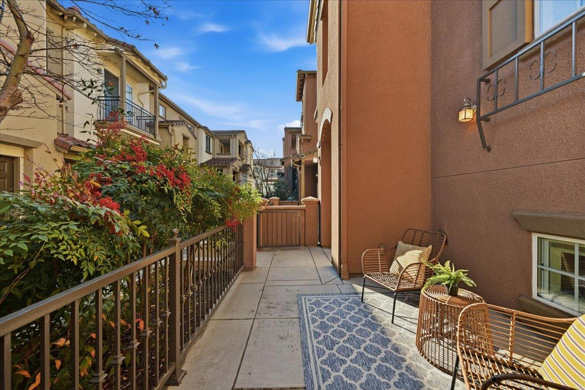 212 Boston Fern Common Fremont, CA 94539 - Photo 4 of 76