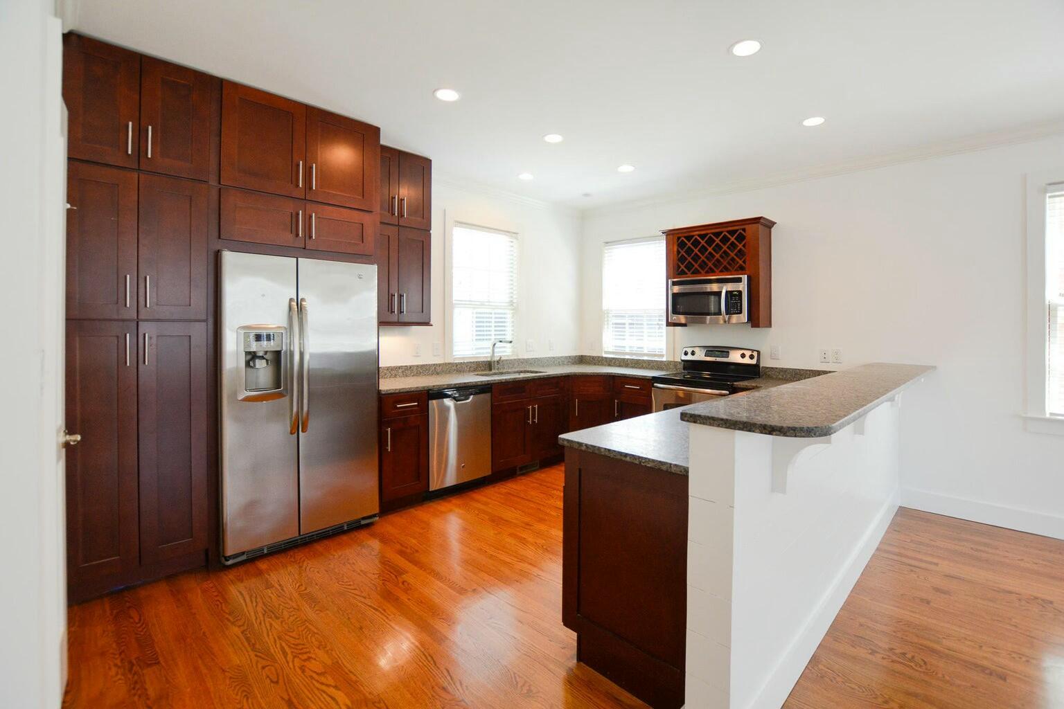 272 Coming Street, Unit D Charleston, SC 29403 - Photo 9 of 21 tempImageK1iEIw