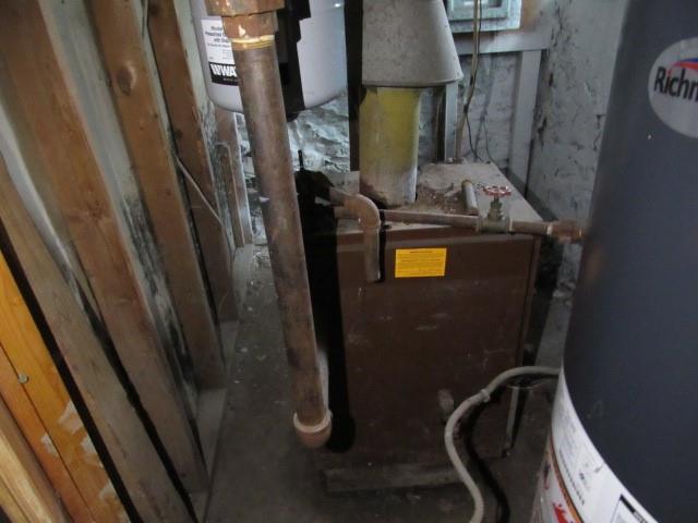 240 Penn Adamsburg Road Penn, PA 15675 - Photo 9 of 24