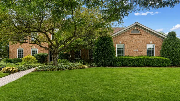 $975,000 | 3011 Gateshead Drive, Naperville, IL 60564