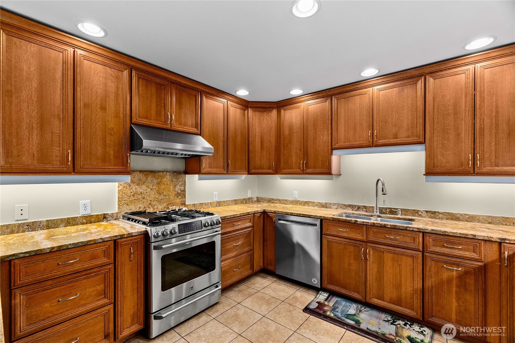 18807 Bald Hill Road Southeast Yelm, WA 98597 - Photo 11 of 40