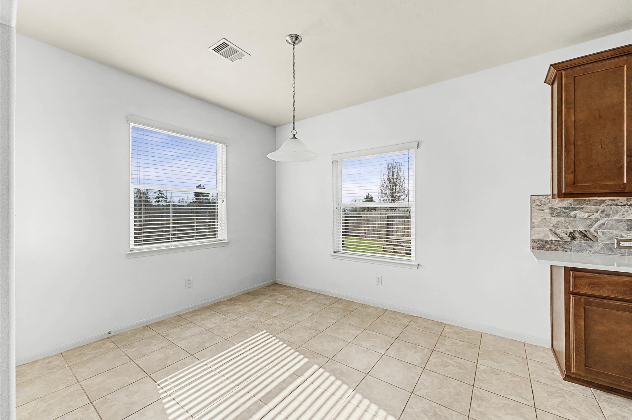 21402 Mandarin Glen Circle Spring, TX 77388 - Photo 2 of 41