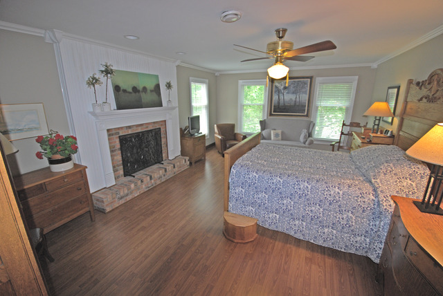 2S575 Deerpath Road Batavia, IL 60510 - Photo 13 of 25