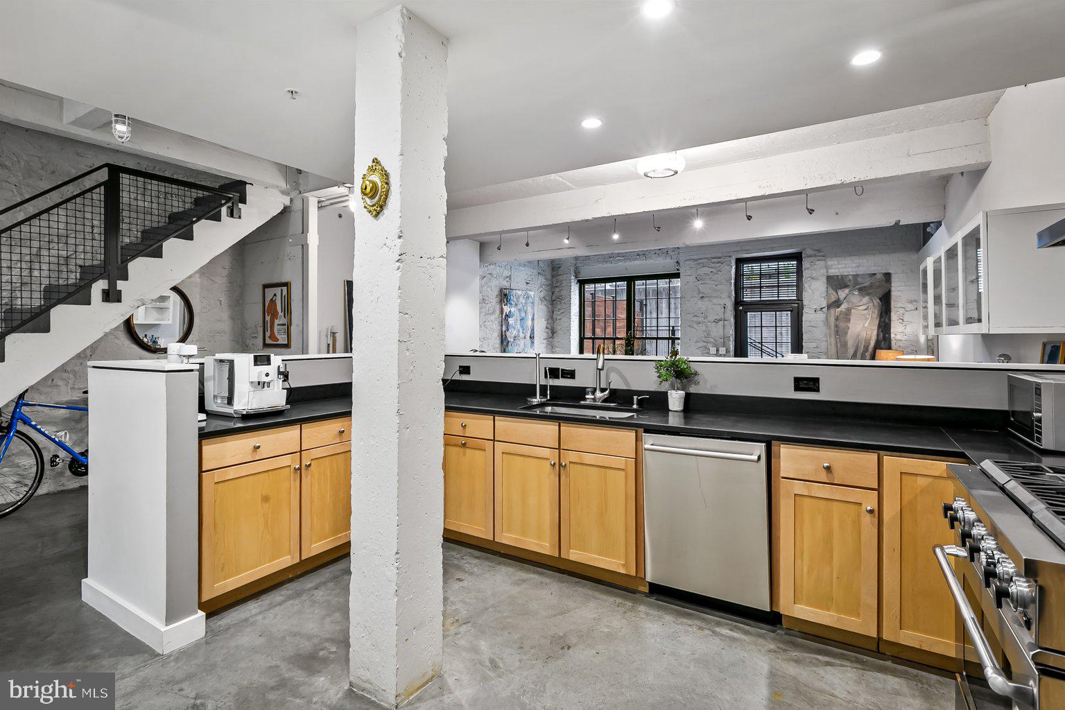 1220 Bank Street, Unit 101 Baltimore, MD 21202 - Photo 16 of 62