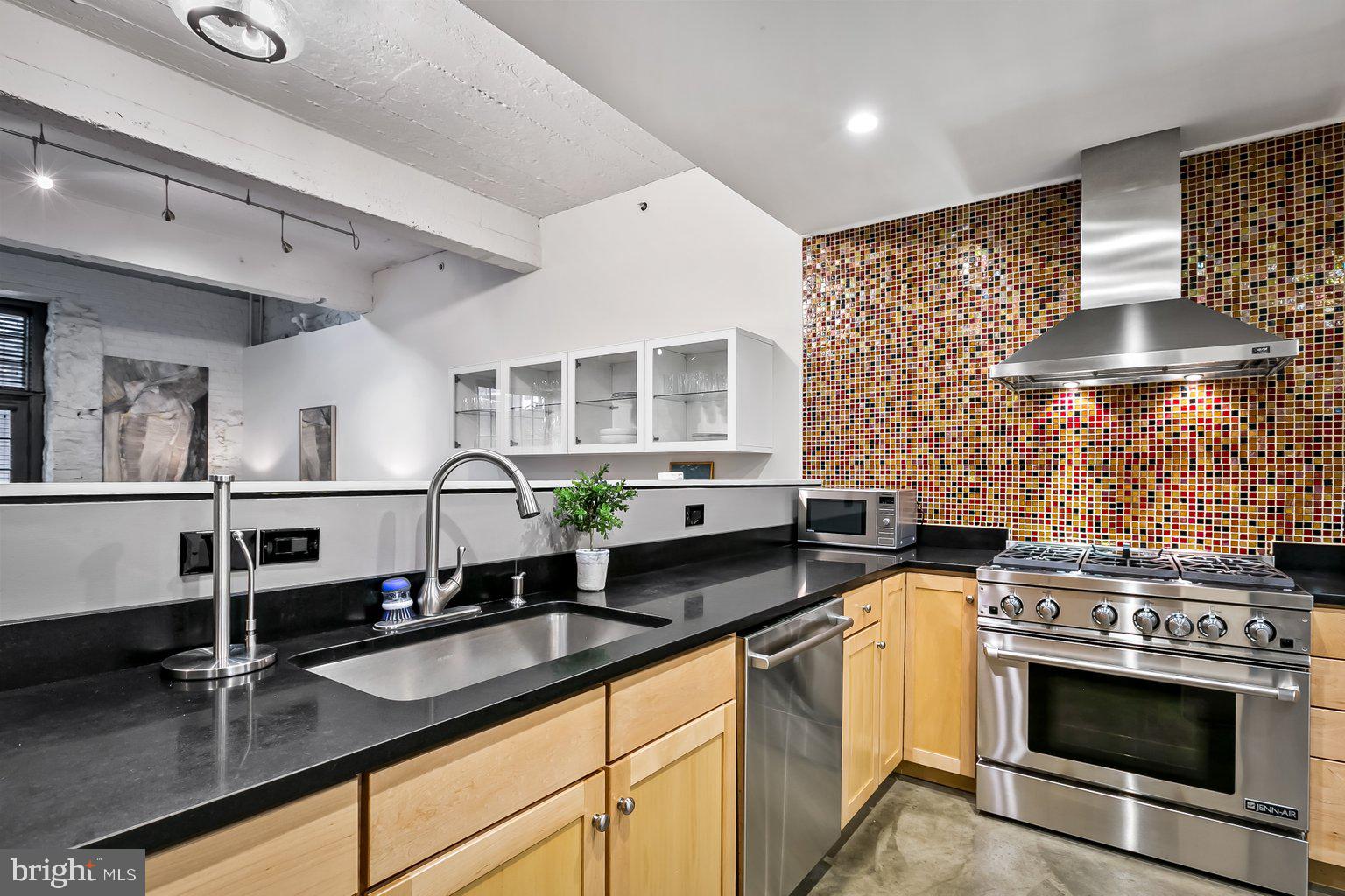 1220 Bank Street, Unit 101 Baltimore, MD 21202 - Photo 17 of 62