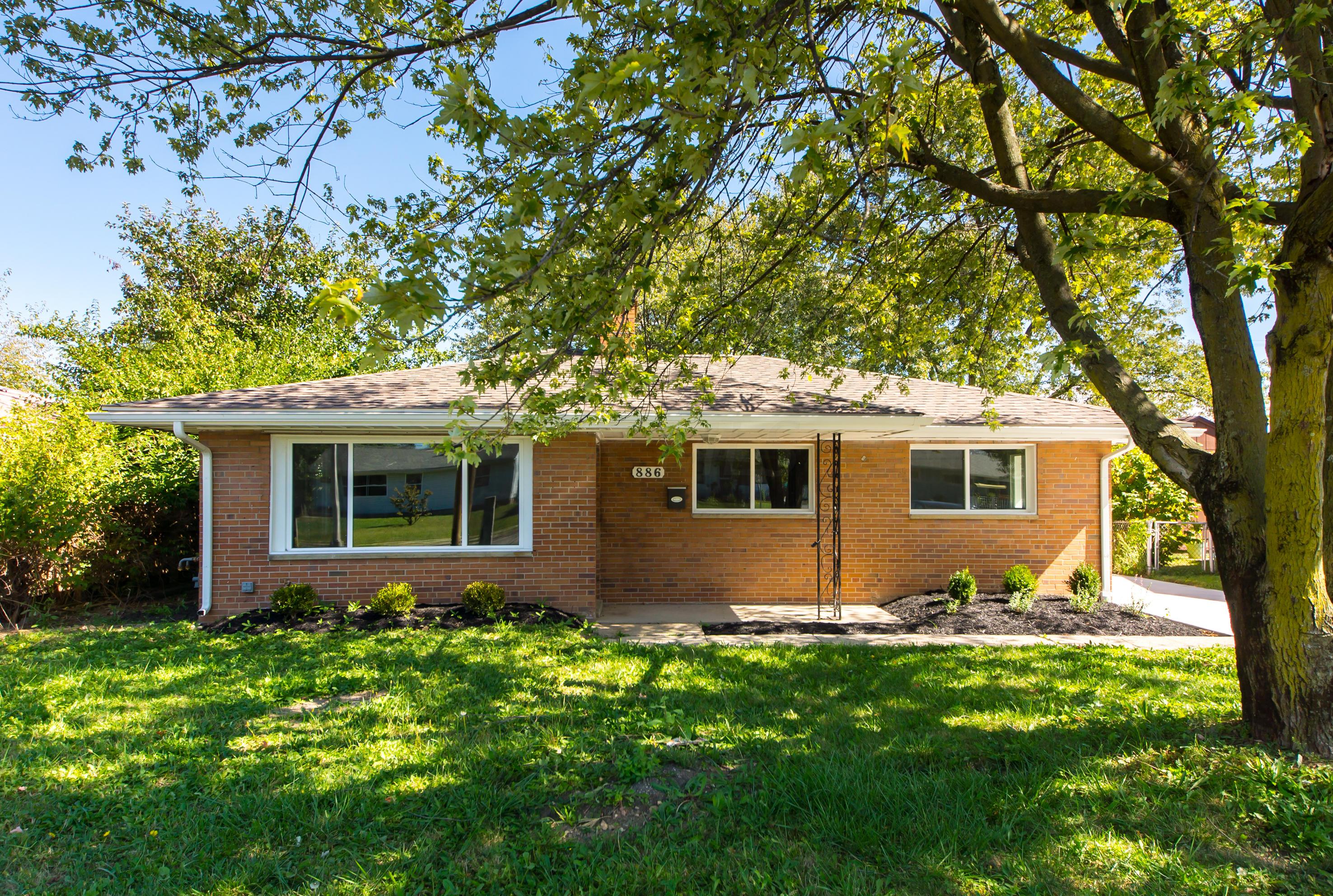 886 Demorest Road Columbus, OH 43204 - Photo 2 of 30 Gallery Image 2