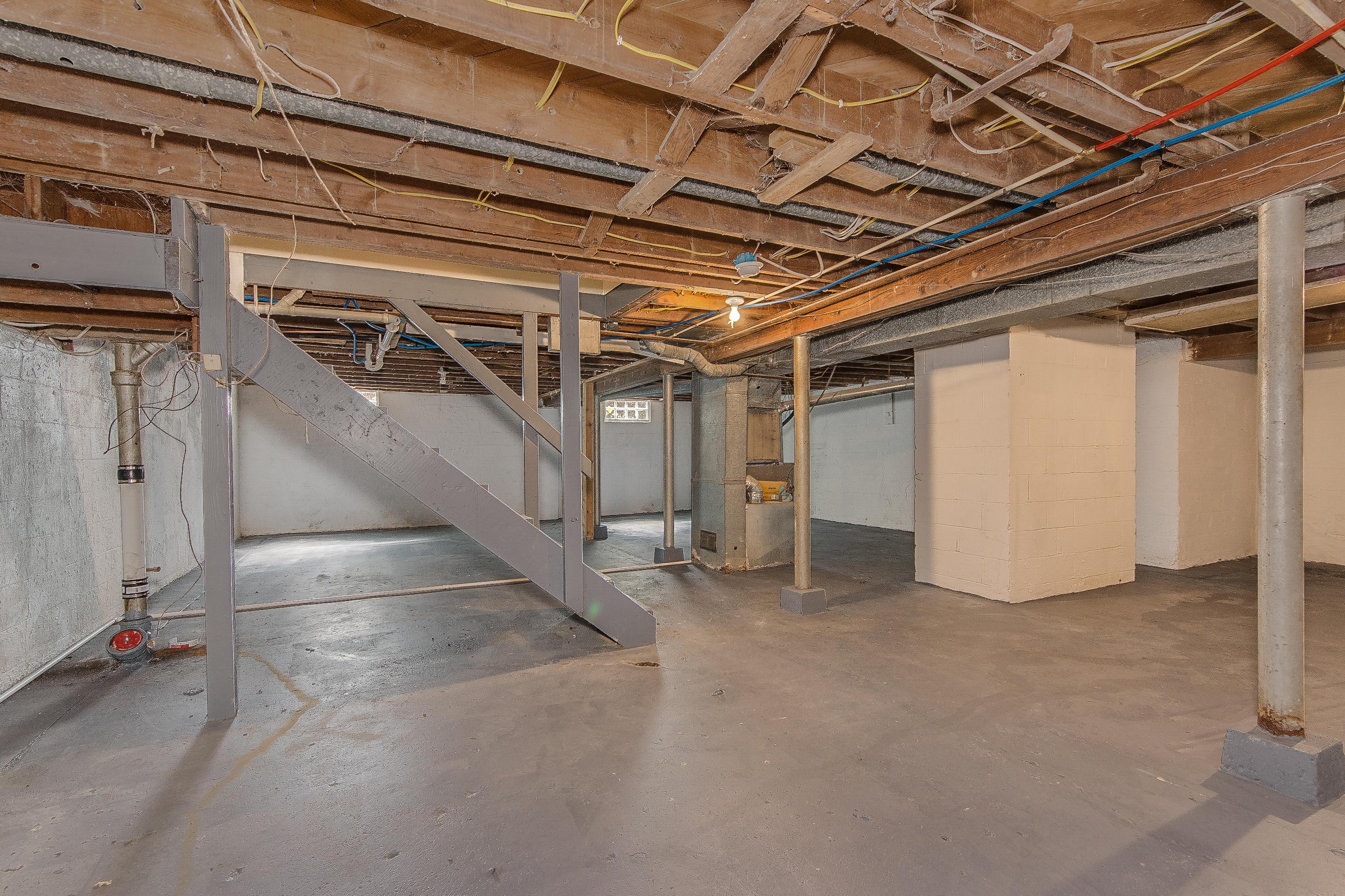 886 Demorest Road Columbus, OH 43204 - Photo 21 of 30 Gallery Image 21
