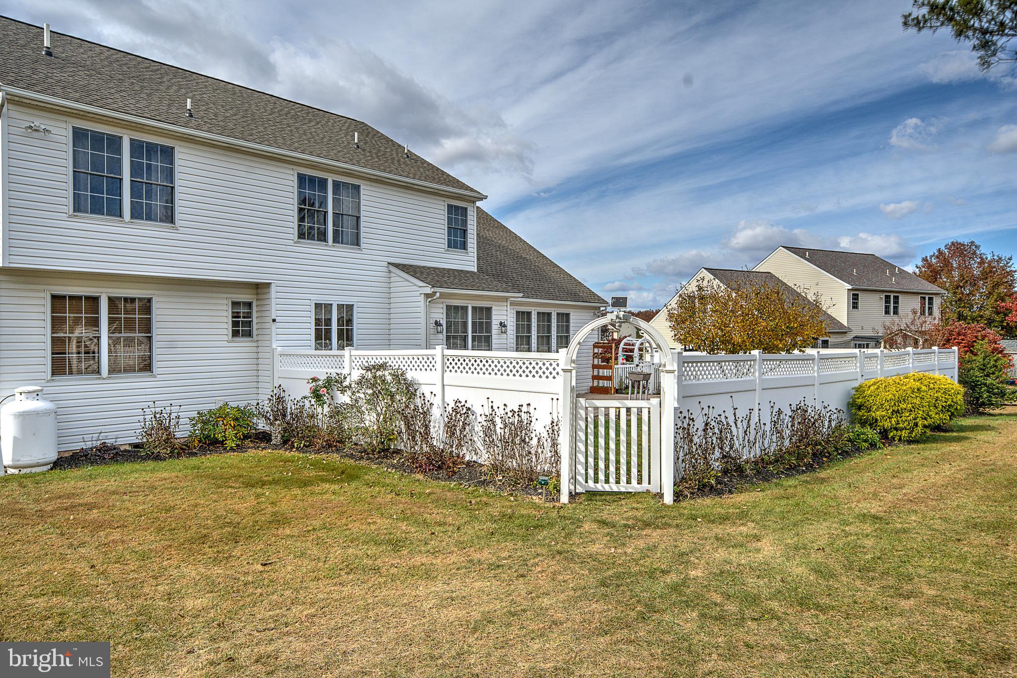 2552 Brooke Road Pennsburg, PA 18073 - Photo 12 of 58 Gallery Image 12