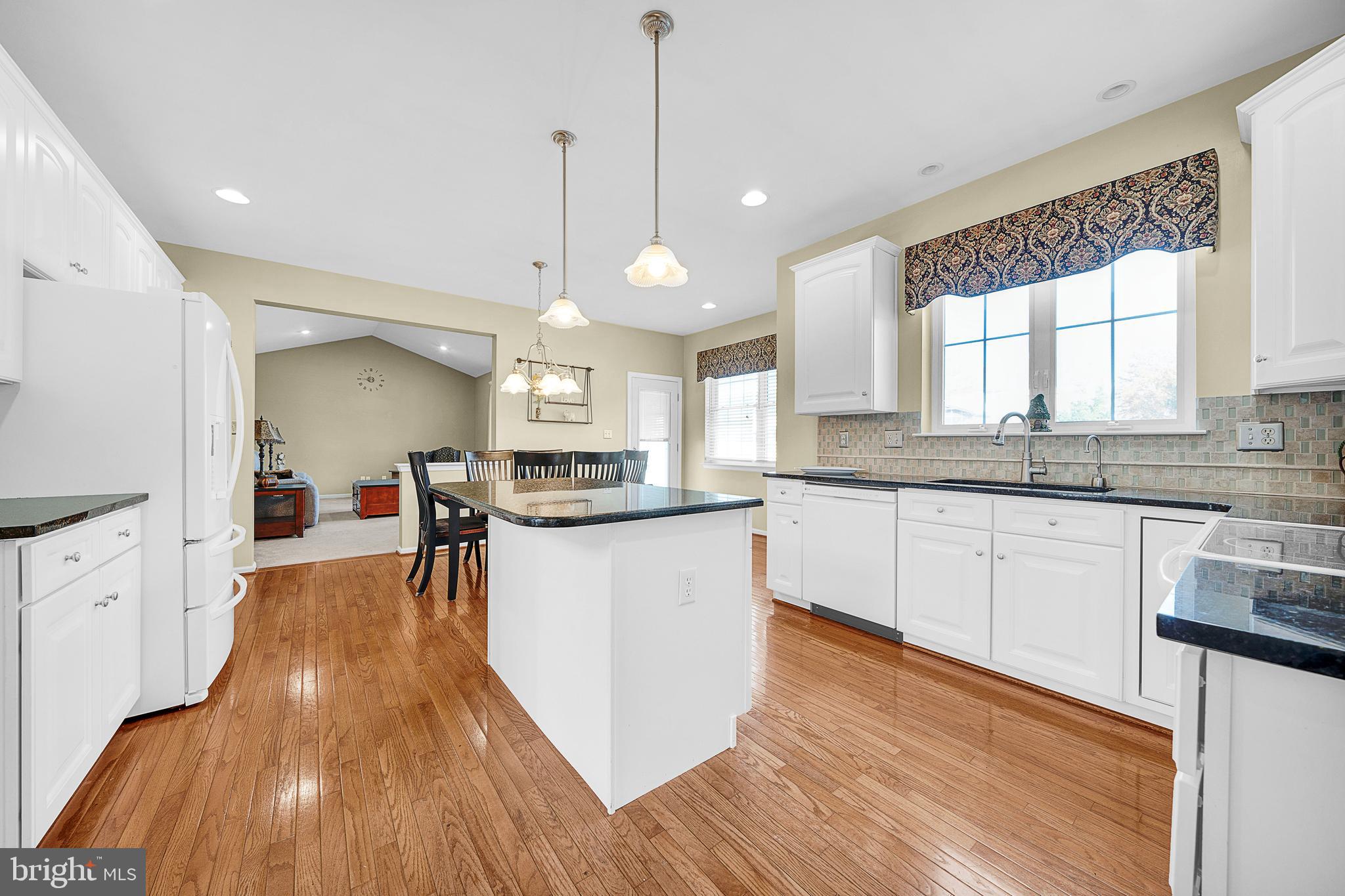 2552 Brooke Road Pennsburg, PA 18073 - Photo 28 of 58 Gallery Image 28