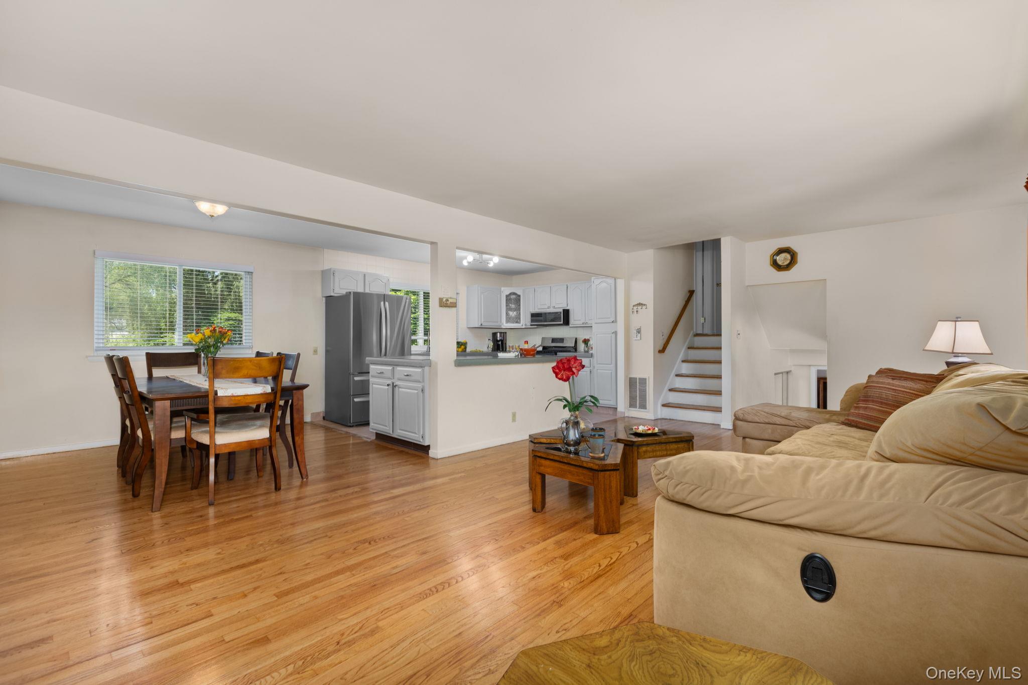351 London Road Yorktown Heights, NY 10598 - Photo 8 of 32