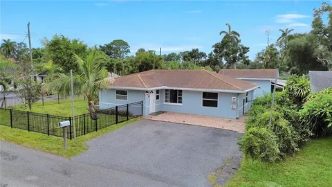 $399,000 | 3510 4th Avenue West, Bradenton, FL 34205