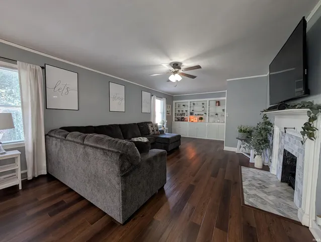 $166,000 | 710 Jefferson Street, Lawrenceville, IL 62439