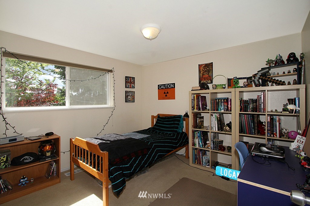 9223 Northeast 193rd Street Bothell, WA 98011 - Photo 10 of 15 Gallery Image 10