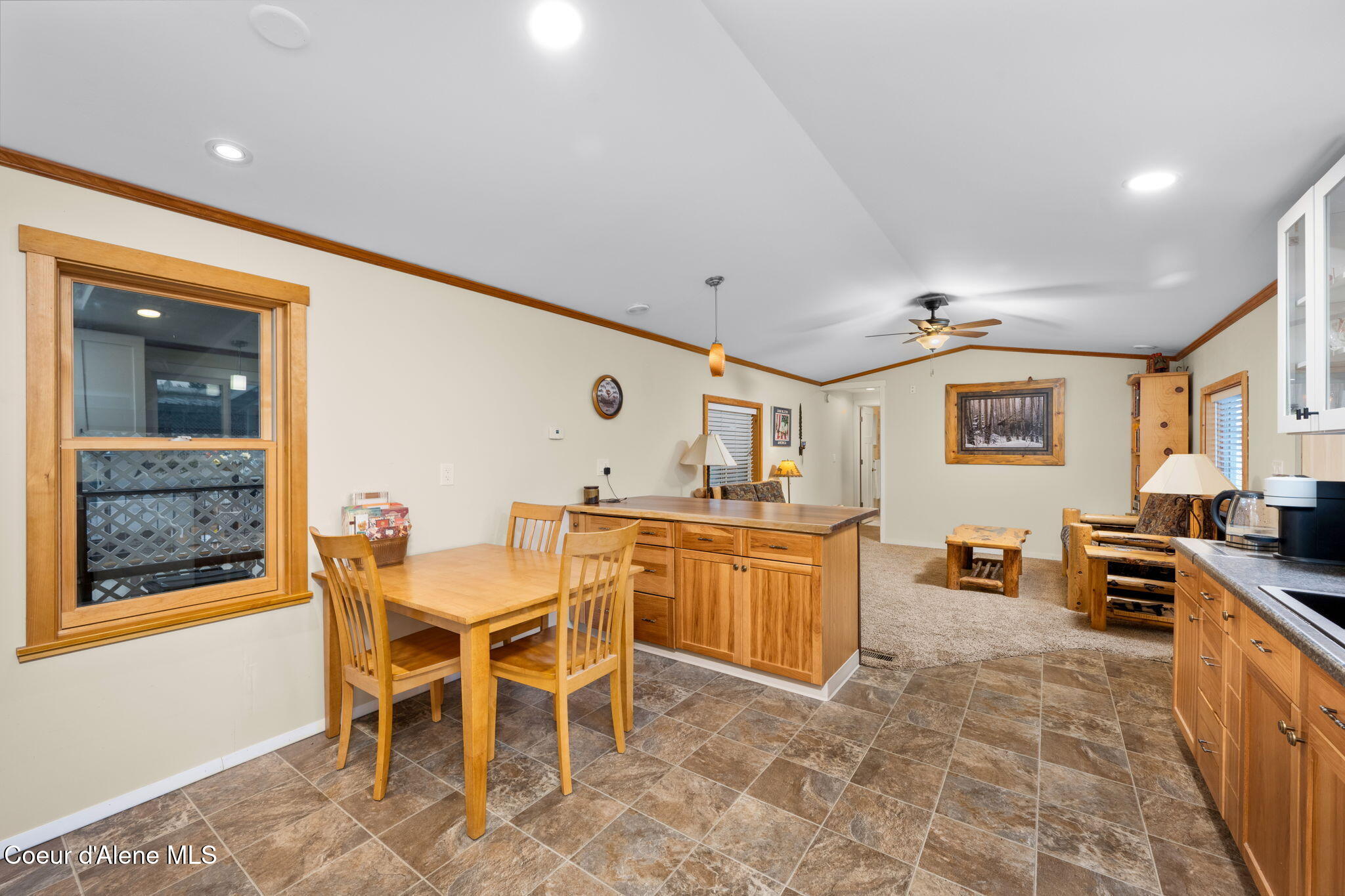 9140 North Starr Loop Hayden, ID 83835 - Photo 12 of 23 Informal Dining