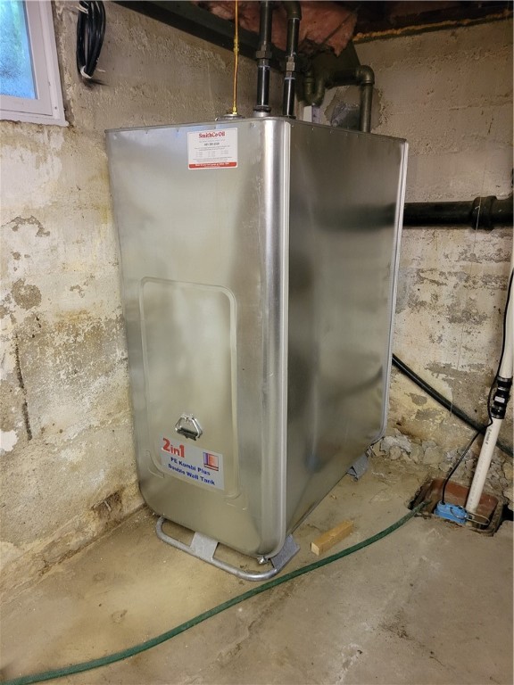 25 Arrow Head Trail South Kingstown, RI 02879 - Photo 31 of 38 Oil Tank