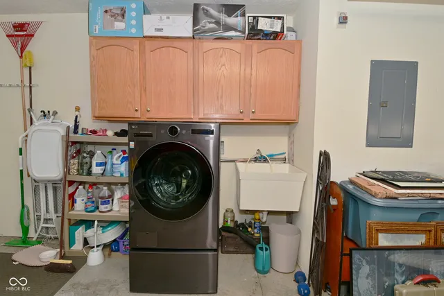 $240,000 | 1645 Vidalia Court, Greenwood, IN 46143