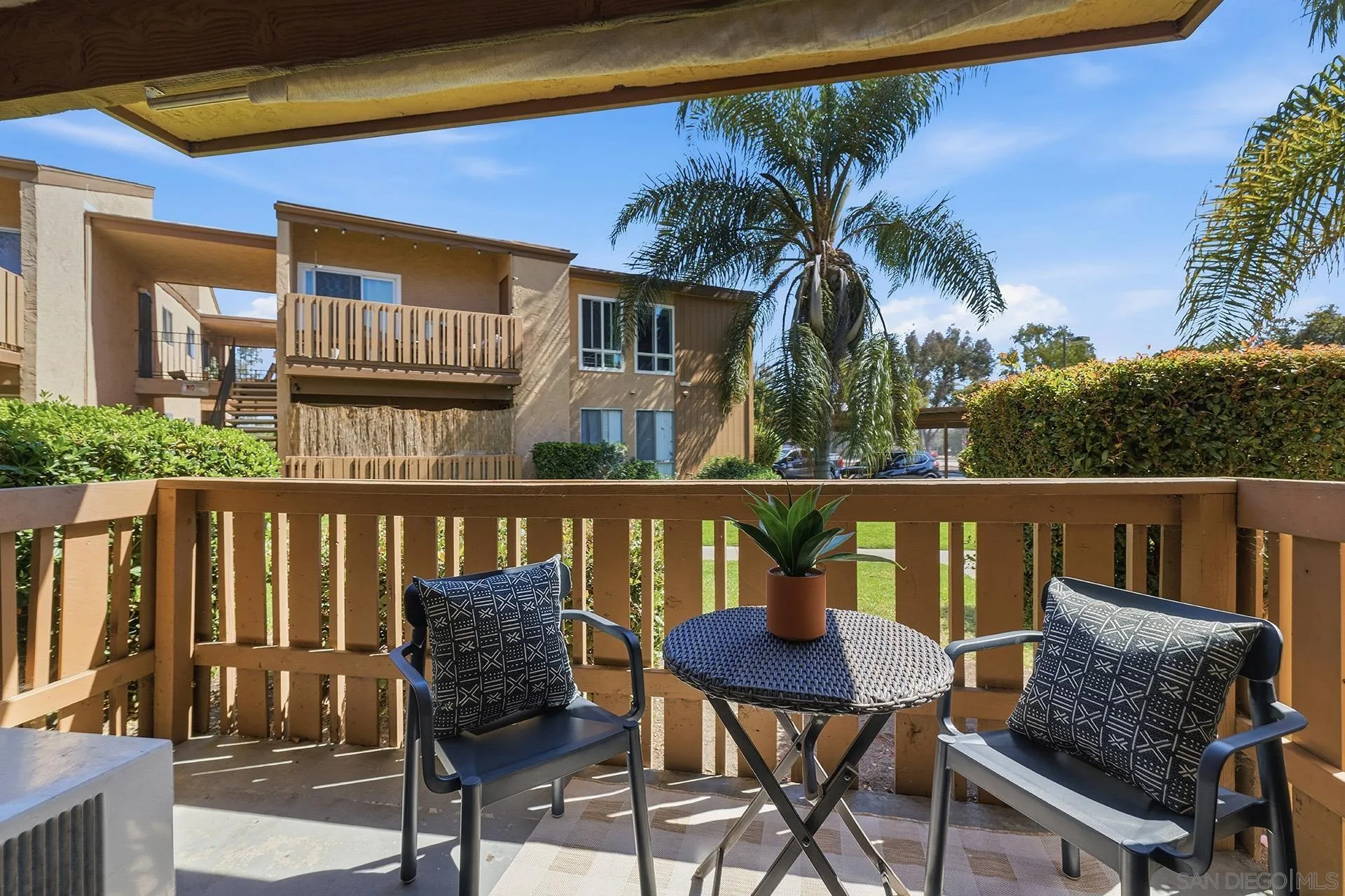 1051 Rock Springs Road, Unit 120 Escondido, CA 92026 - Photo 3 of 23
