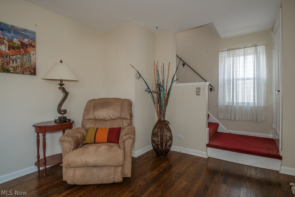 4502 Laurel Road Cleveland, OH 44121 - Photo 23 of 31