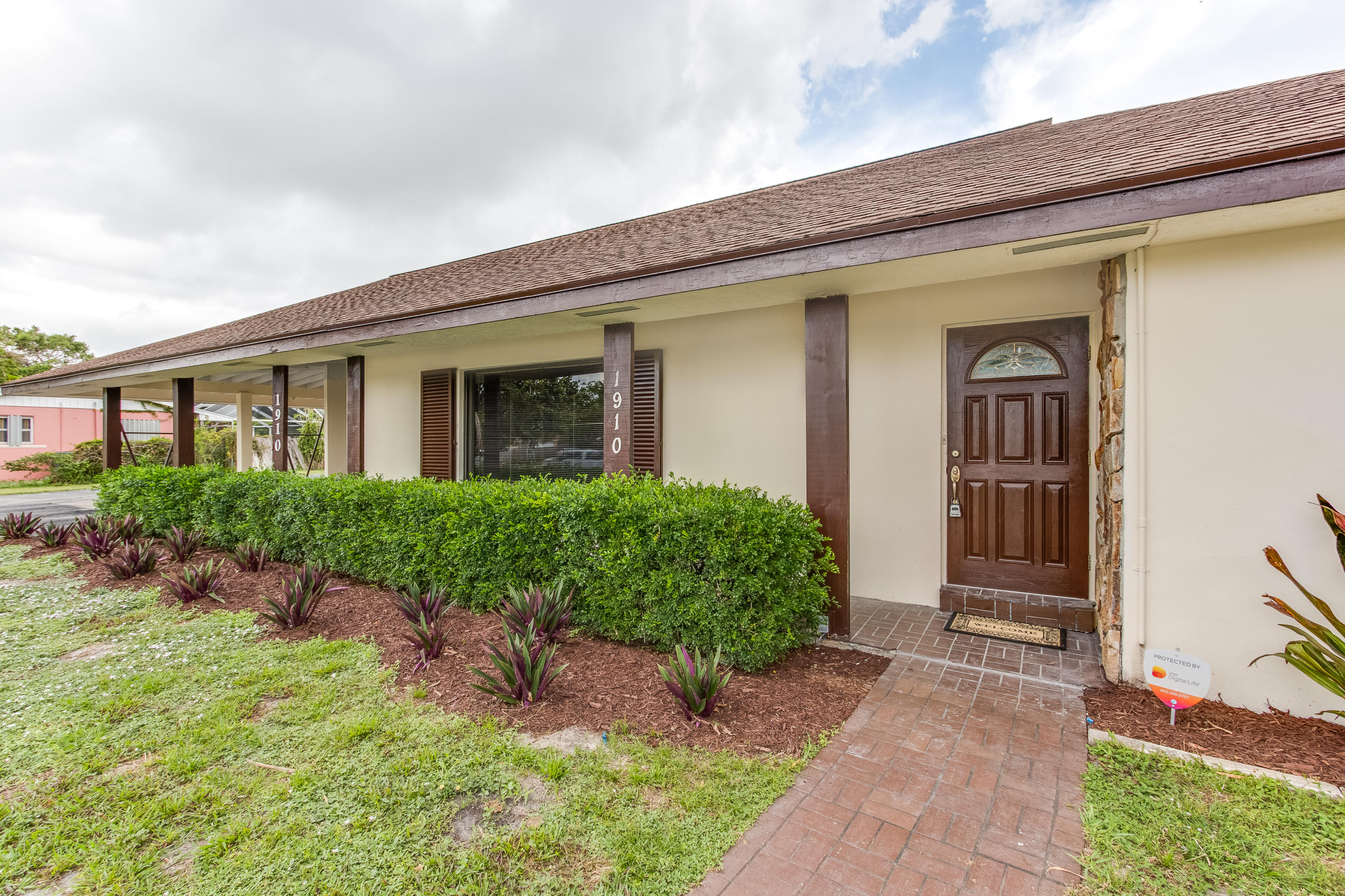 1910 High Ridge Road Lake Worth, FL 33461 - Photo 2 of 27 004-1910HighRidgeRd-LakeWorth-FL-full
