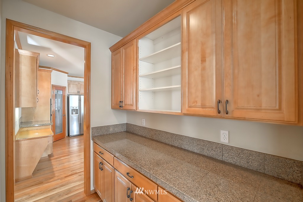 3731 207th Place Southeast Bothell, WA 98021 - Photo 5 of 24