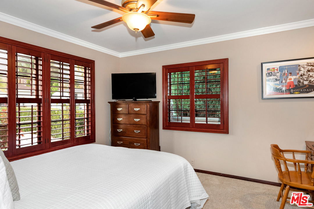 3530 Landfair Road Pasadena, CA 91107 - Photo 17 of 32 Gallery Image 17