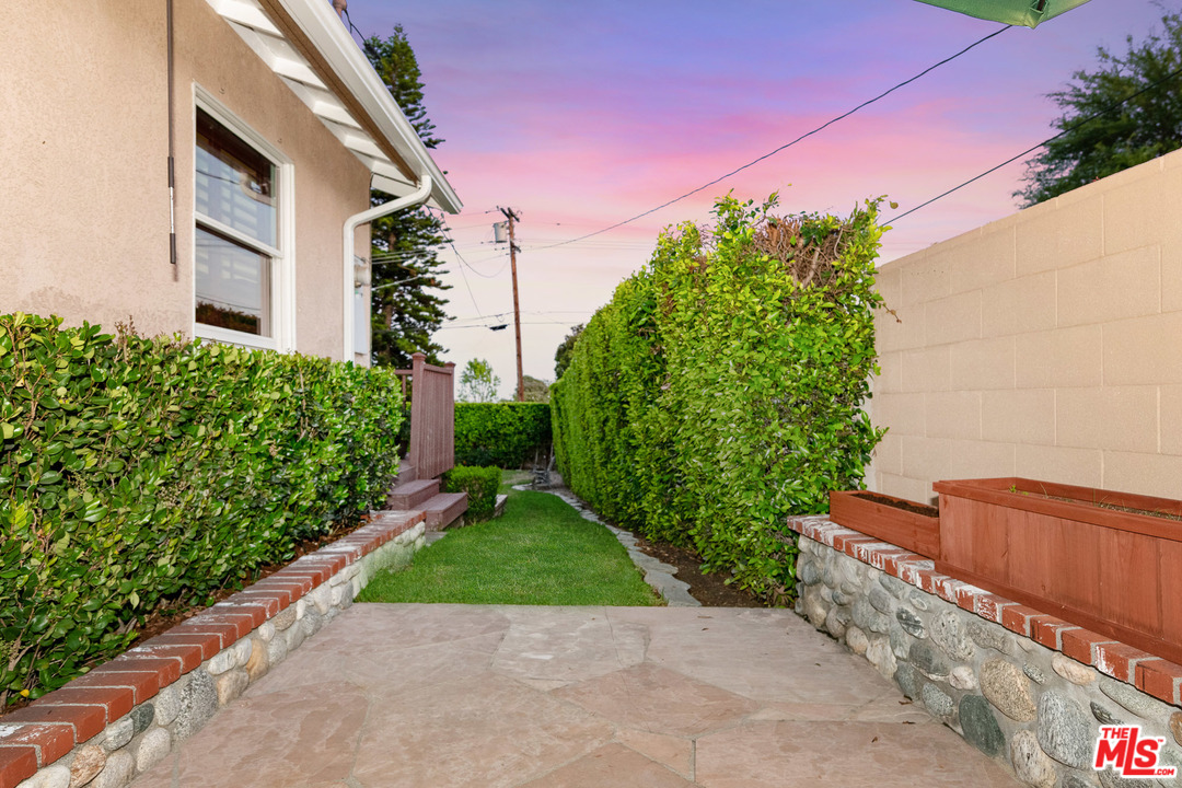 3530 Landfair Road Pasadena, CA 91107 - Photo 31 of 32 Gallery Image 31