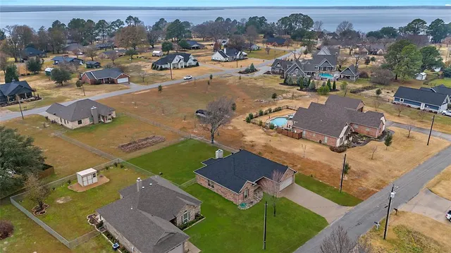 $325,000 | 6 Starview Drive, Star Harbor, TX 75148