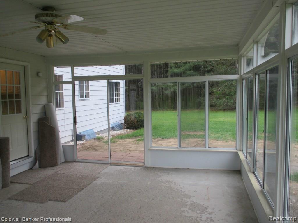 2033 Indian Road Lapeer, MI 48446 - Photo 30 of 55 Florida Room.jpg