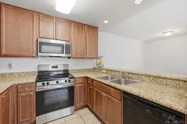 $420,000 | 145 West El Norte Parkway, Unit 112, Escondido, CA 92026