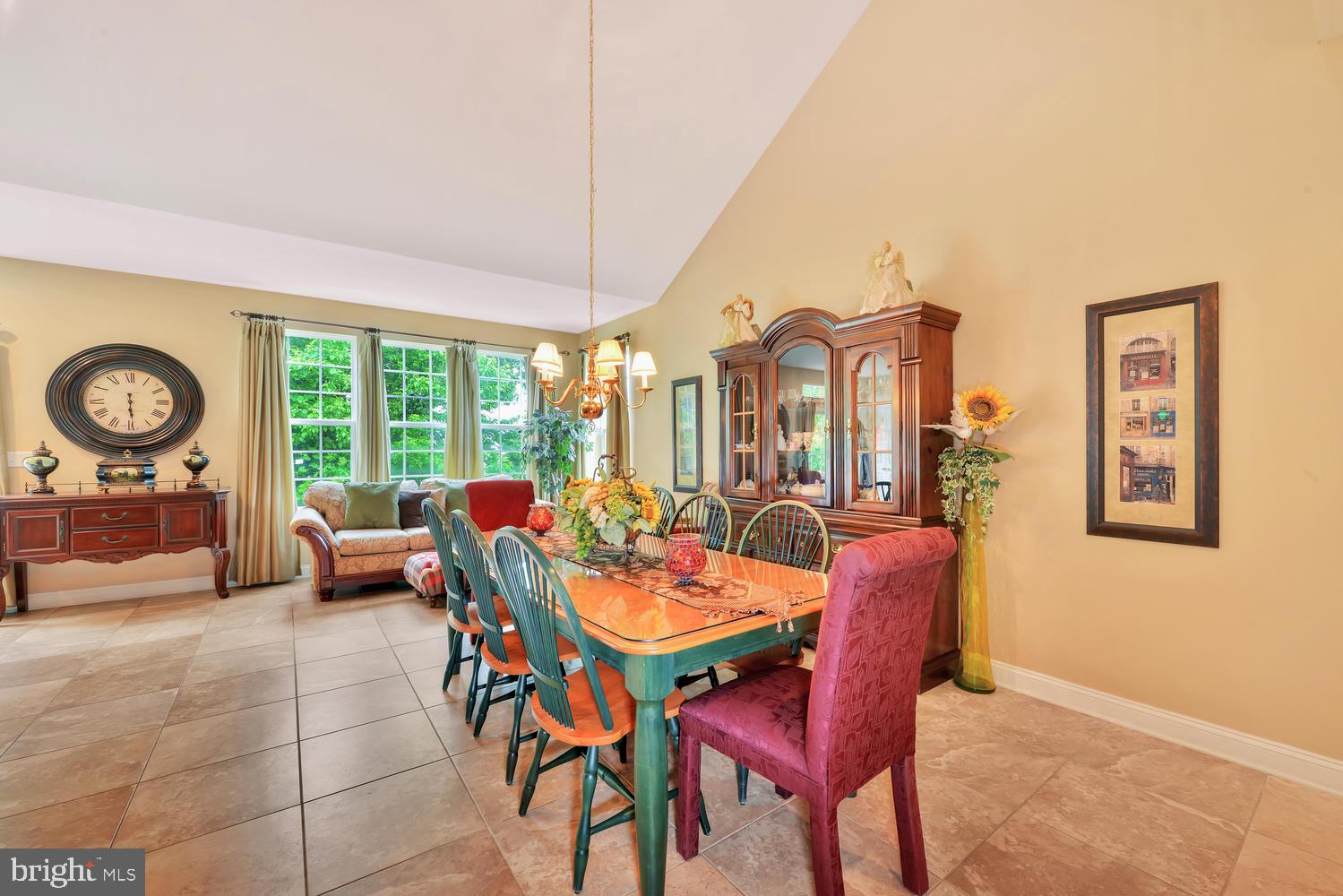 19 Shoemaker Road Manalapan, NJ 07726 - Photo 13 of 45 Gallery Image 13