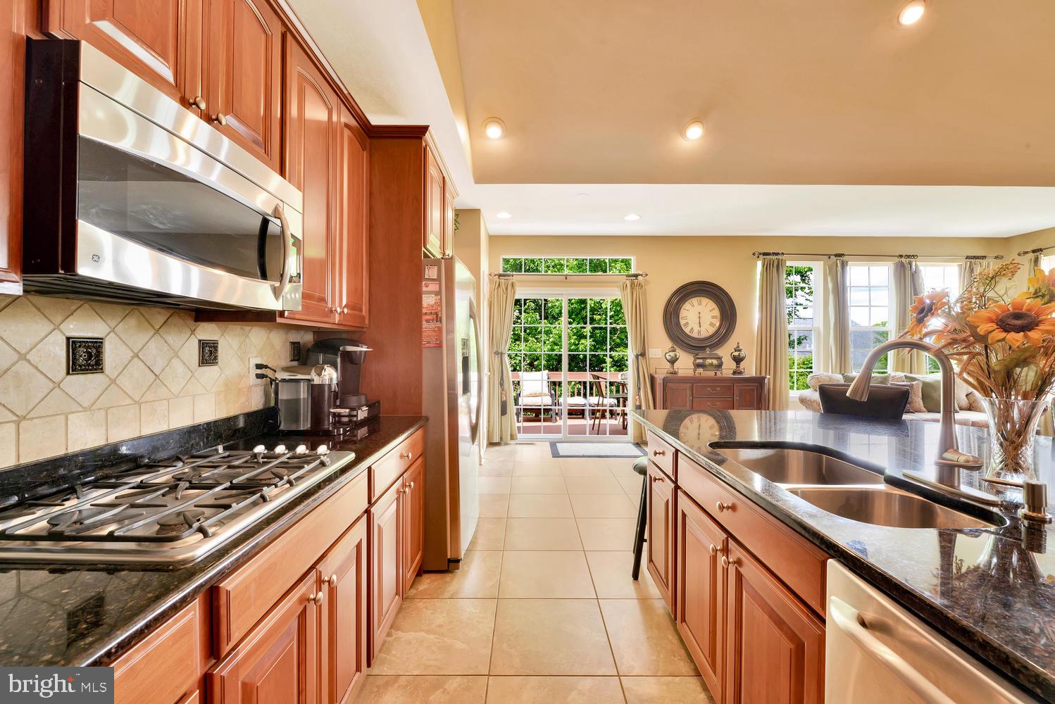 19 Shoemaker Road Manalapan, NJ 07726 - Photo 18 of 45 Gallery Image 18