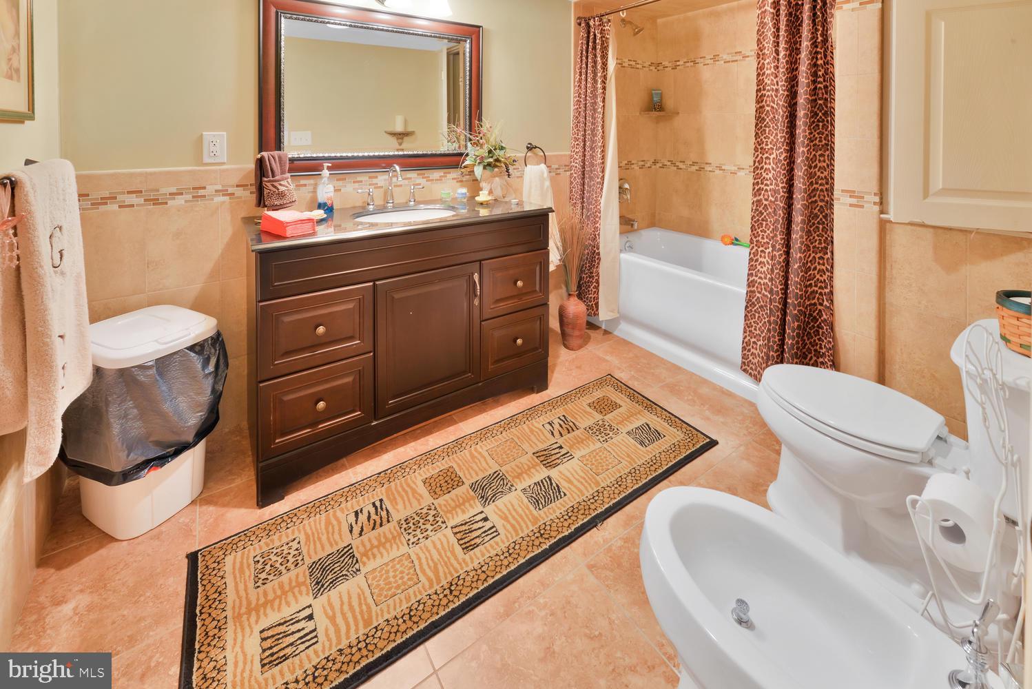 19 Shoemaker Road Manalapan, NJ 07726 - Photo 20 of 45 Gallery Image 20