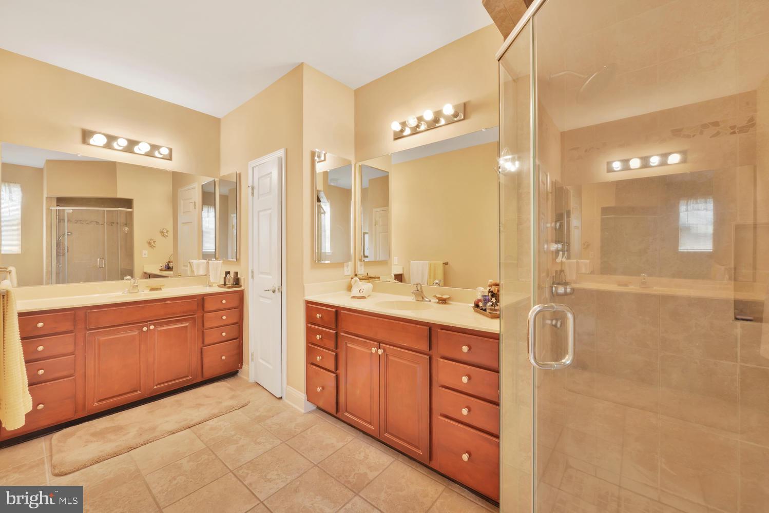 19 Shoemaker Road Manalapan, NJ 07726 - Photo 33 of 45 Gallery Image 33