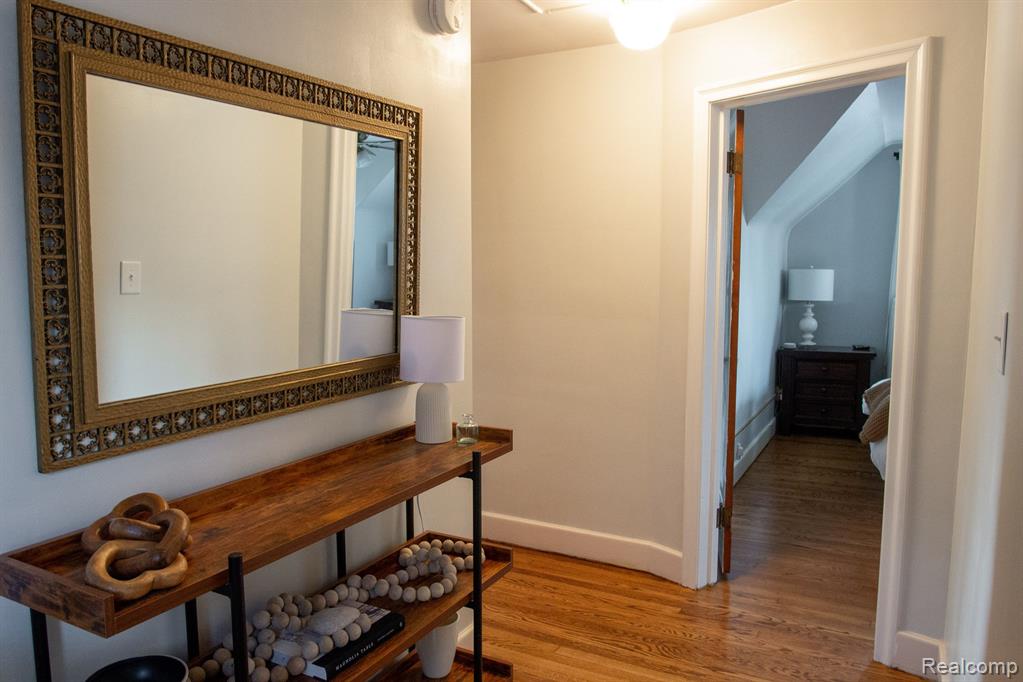 725 Lincoln Road Grosse Pointe, MI 48230 - Photo 31 of 68 Gallery Image 31