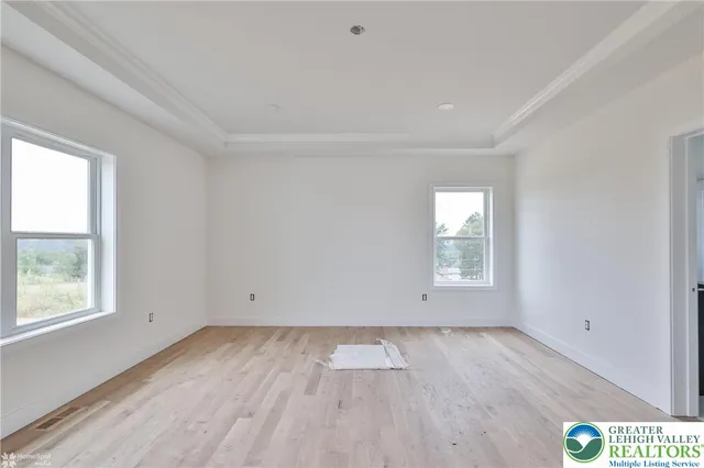 $729,900 | 448 Long Lane Road, Walnutport, PA 18088