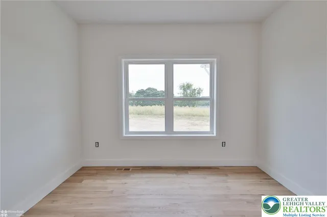 $729,900 | 448 Long Lane Road, Walnutport, PA 18088