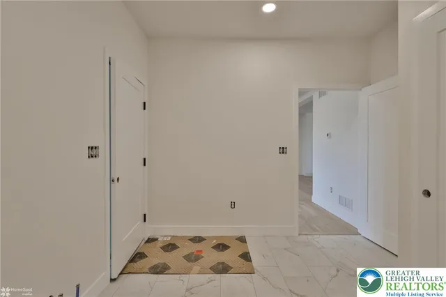 $729,900 | 448 Long Lane Road, Walnutport, PA 18088