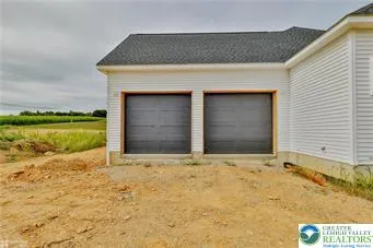 $729,900 | 448 Long Lane Road, Walnutport, PA 18088