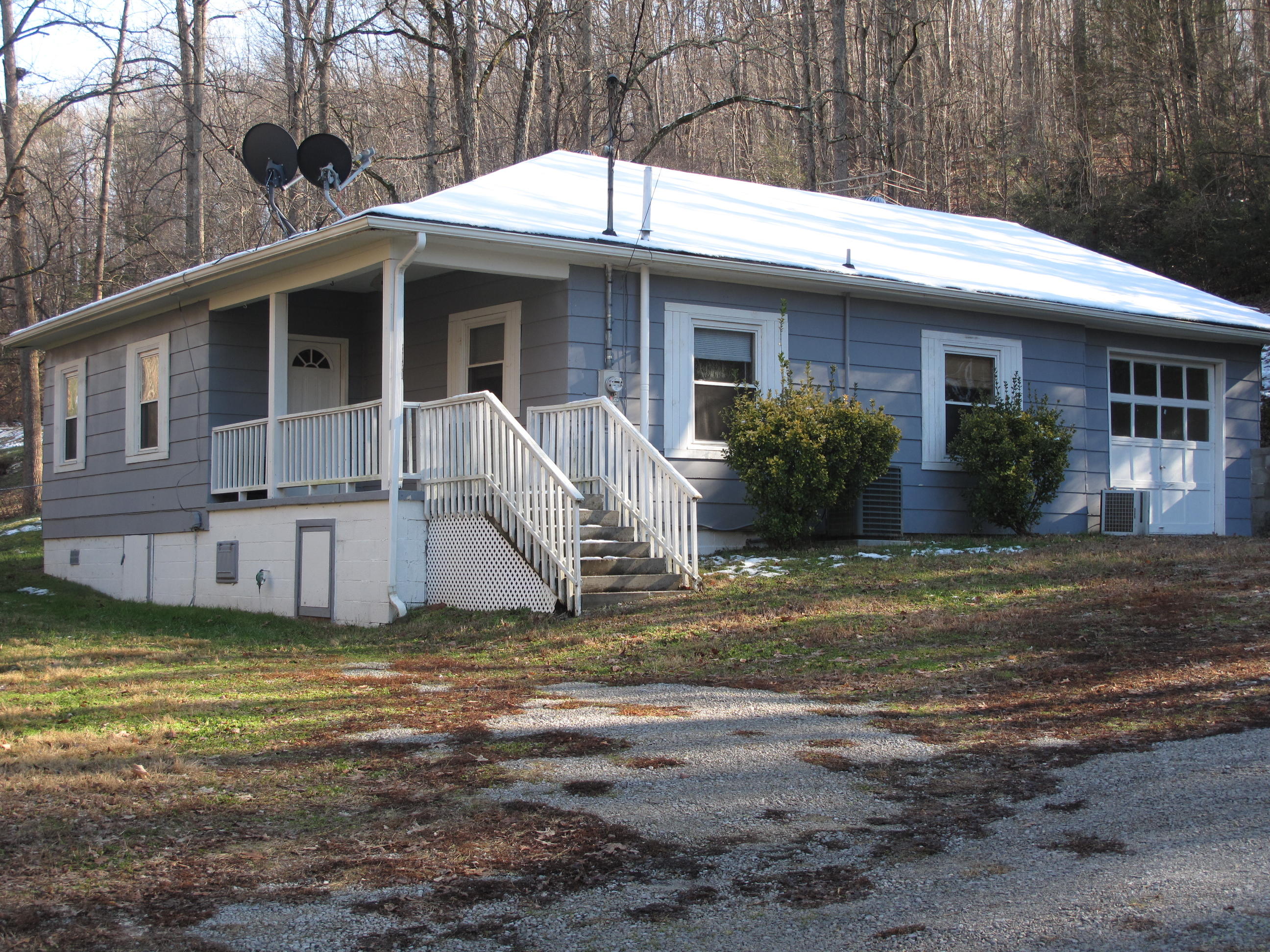 2030 Demory Road La Follette, TN 37766 - Photo 1 of 11 IMG_3954