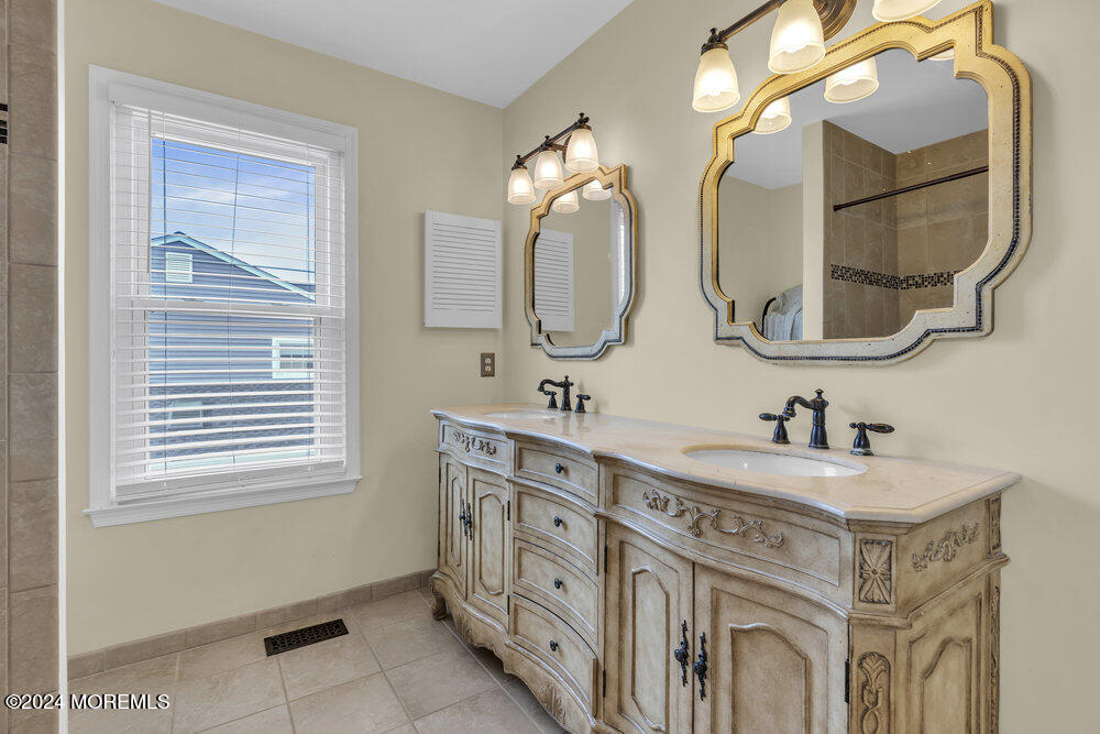 48 Sweet Gum Road Howell, NJ 07731 - Photo 23 of 45 030_dsc02827_202