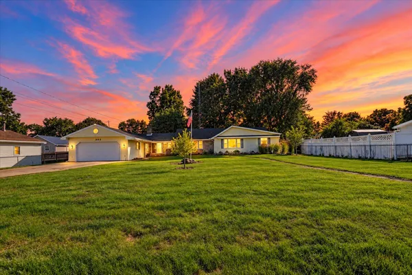 $164,900 | 303 Marshall Street, Jackson, MI 49202
