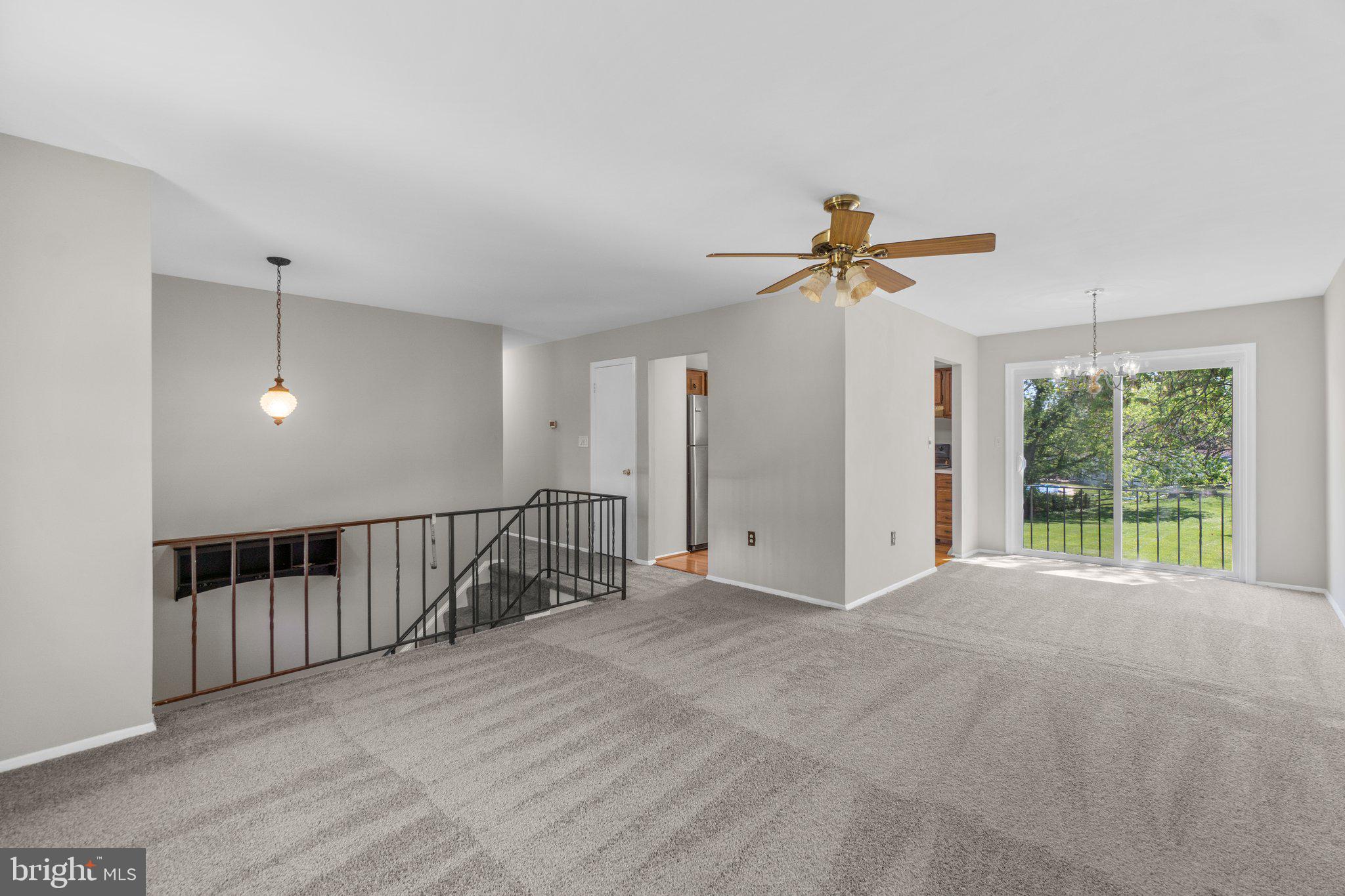 403 Ronsdale Road Sykesville, MD 21784 - Photo 3 of 29 Light and Bright Living Room