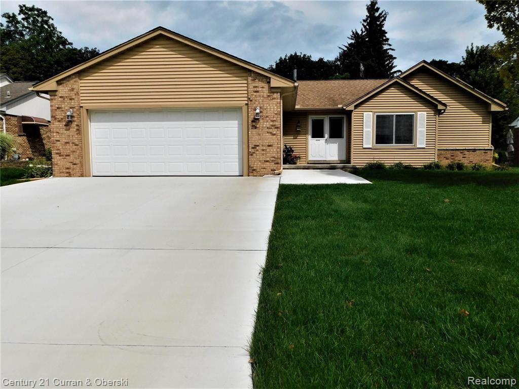 2112 Warrington Road Rochester Hills, MI 48307 - Photo 1 of 25