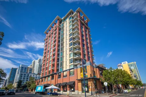 a view of a tall building