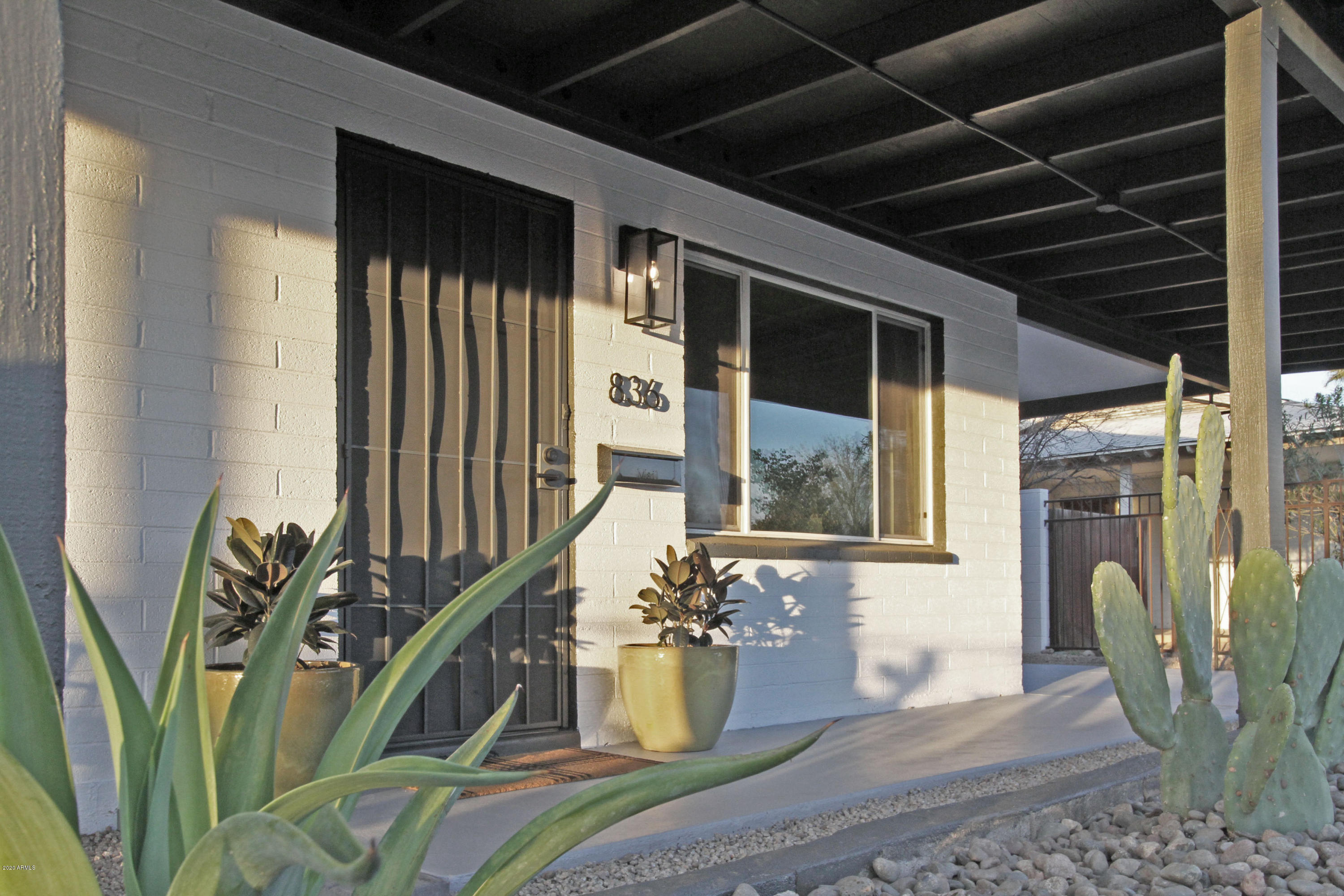 836 West Elna Rae Street Tempe, AZ 85281 - Photo 3 of 32 FRONT_2